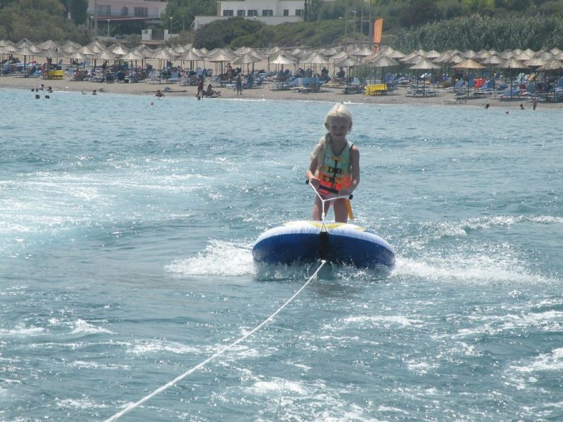 waterski/wakeboard Rhodes for children